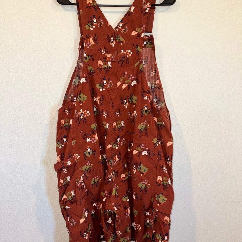 ✨RARE!! ✨ Duluth Trading Co Rust Gnome & Mushroom | Discontinued Short Overalls - Picture 7 of 8